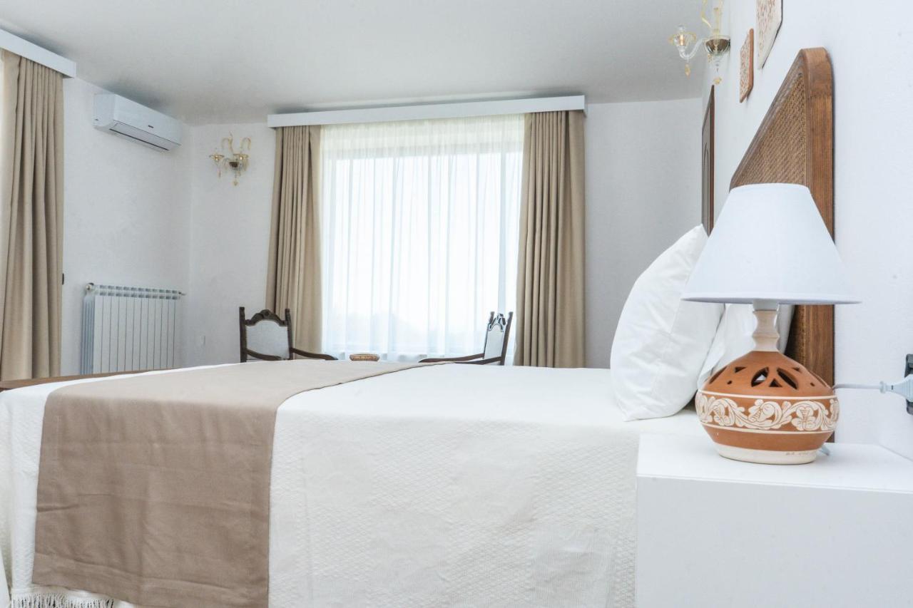 Relais Ruggiero Bed & Breakfast Le Castella  Eksteriør bilde